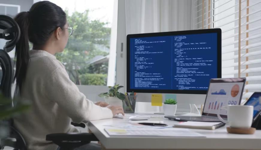 双辽市企业数字化解决方案:机器学习赋能商业模式升级的核心路径